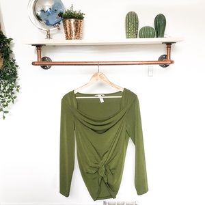 BANANA REPUBLIC SCOOP NECK TOP